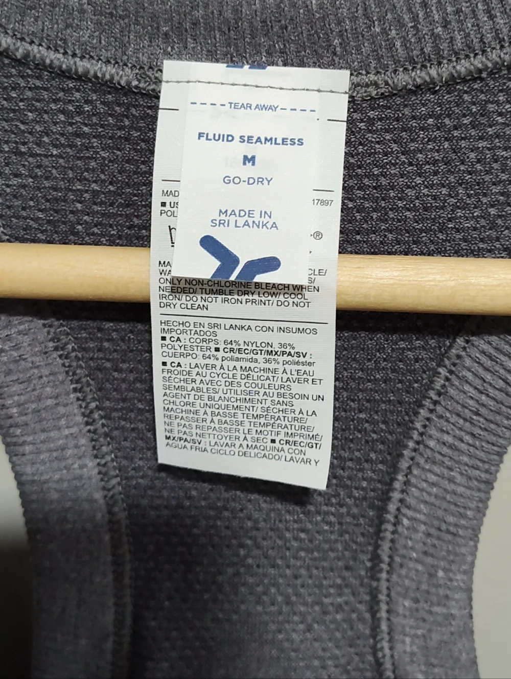 Old Navy Women's Fluid Seamless Fitted Tank Top, Go-Dry, Gray, Size Medium NWT - Picture 9 of 10
